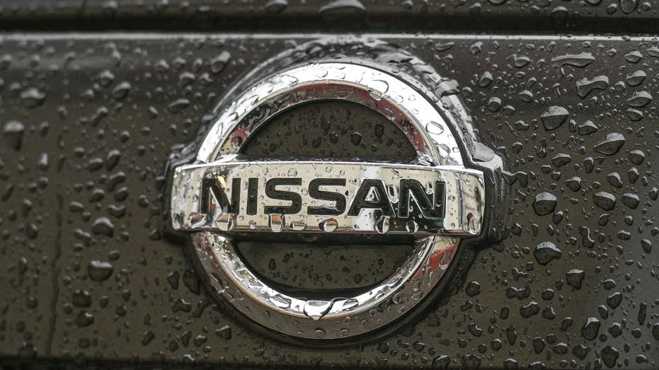 Nissan logo